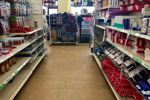 Dollar Store «Dollar Tree», reviews and photos, 217 Glen St, Glen Cove, NY 11542, USA