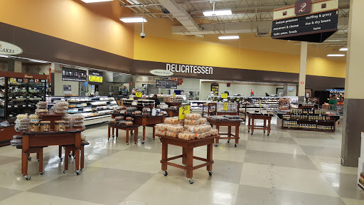 Grocery Store «Kroger», reviews and photos, 15255 Michigan Ave, Dearborn, MI 48126, USA