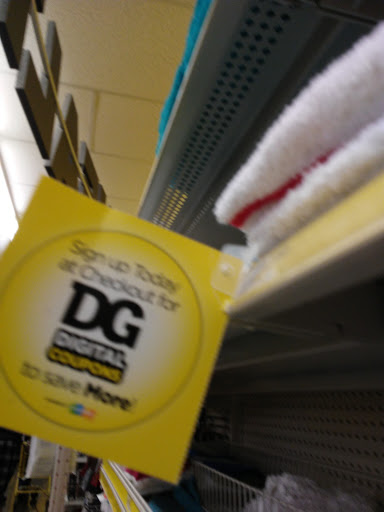 Home Goods Store «Dollar General», reviews and photos, 550 E Elm Ave, Coalinga, CA 93210, USA