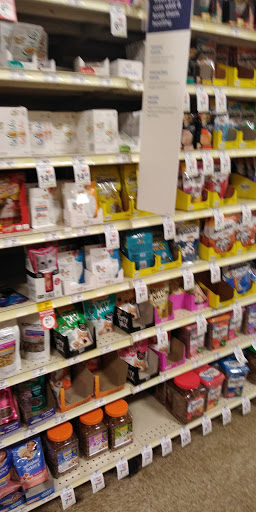 Pet Supply Store «PetSmart», reviews and photos, 1671 E Market St, Harrisonburg, VA 22801, USA