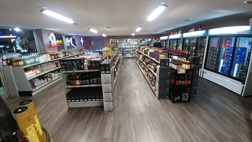 Liquor Store «Parkway Liquor Store», reviews and photos, 288 Parkway, Gatlinburg, TN 37738, USA