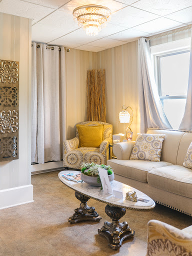 Beauty Salon «Utopia Salon & Day Spa», reviews and photos, 510 N East Ave, Vineland, NJ 08360, USA