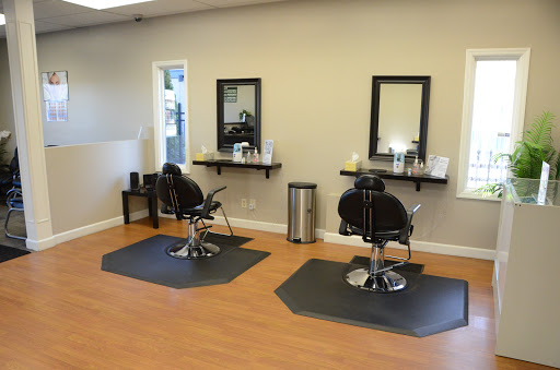 Beauty Salon «Signature Brows Threading Salon & Spa», reviews and photos, 1522 E College Ave #2, Normal, IL 61761, USA