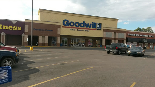 Goodwill Store and Donation Center, 1515 S Caraway Rd, Jonesboro, AR 72401, Non-Profit Organization