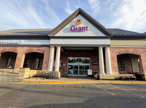 Supermarket «Giant», reviews and photos, 7142 Arlington Rd, Bethesda, MD 20814, USA