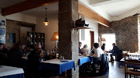 Atmosphère du Restaurant de fruits de mer Le Relais du Vieux Port à Le Conquet - n°15