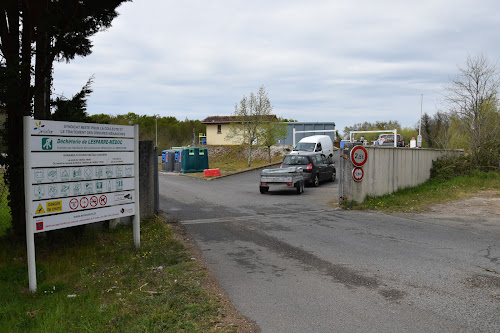 Centre de recyclage SMICOTOM - Déchèterie Lesparre Médoc Lesparre-Médoc