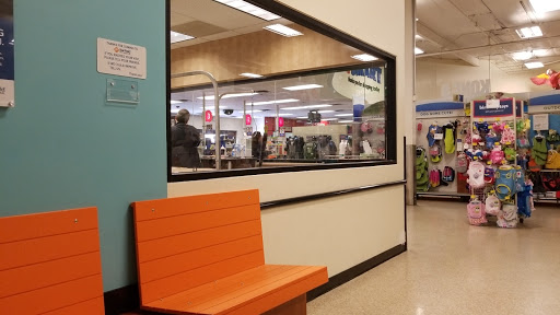 Pet Supply Store «PetSmart», reviews and photos, 2100 McHenry Ave, Modesto, CA 95350, USA