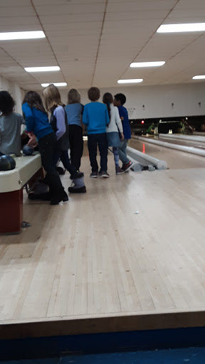 Bowling Alley «Danbury Duck Pin Lanes», reviews and photos, 7 E Hayestown Rd, Danbury, CT 06811, USA