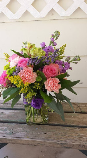 Florist «Glendale Flowers and Gifts», reviews and photos, 7145 N 58th Dr, Glendale, AZ 85301, USA