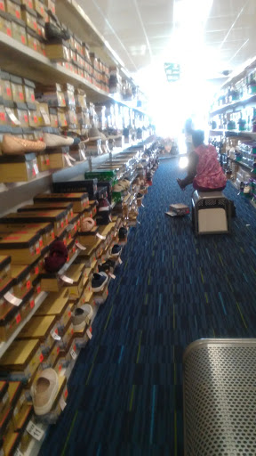 Shoe Store «Shoe Show», reviews and photos, 835 Oak St SW, Atlanta, GA 30310, USA