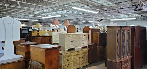 Used Furniture Store «C&D Second Chance», reviews and photos, 201 N Poplar Ave, Sanford, FL 32771, USA