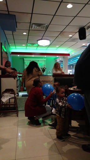 Shopping Mall «Gateway Shopping Center», reviews and photos, 14 Danbury Rd, Wilton, CT 06897, USA