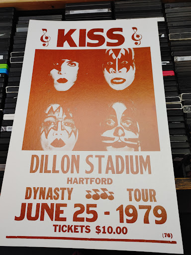 CD Store «Mr Cheapo CD & Record Exchange», reviews and photos, 46 Jericho Turnpike, Commack, NY 11725, USA