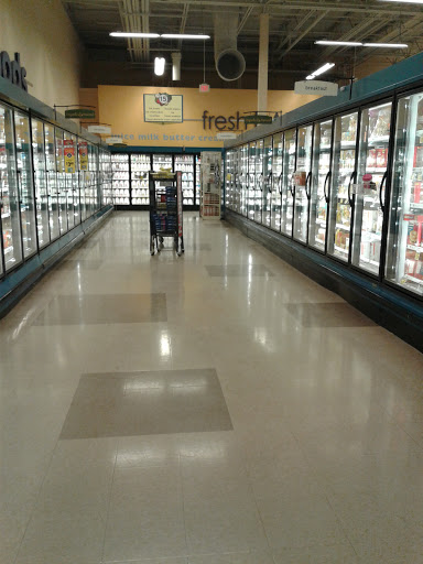 Grocery Store «Hannaford Supermarket», reviews and photos, 80 Wolfeboro Hwy, Alton, NH 03809, USA