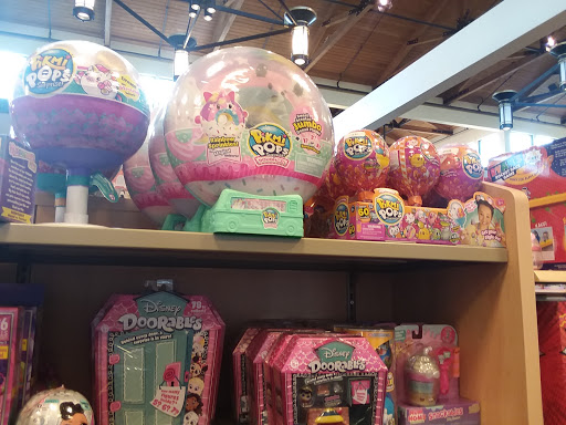 Book Store «Barnes & Noble», reviews and photos, 235 Daniel Webster Hwy, Nashua, NH 03060, USA