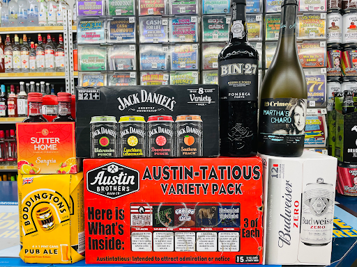 Liquor Store «Main Street Liquor», reviews and photos, 243 E 14 Mile Rd, Clawson, MI 48017, USA