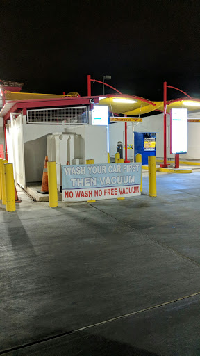 Car Wash «Bubble Bee Car Wash», reviews and photos, 2711 del Amo Blvd, Lakewood, CA 90712, USA