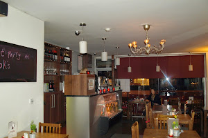 Brook's Cafe House