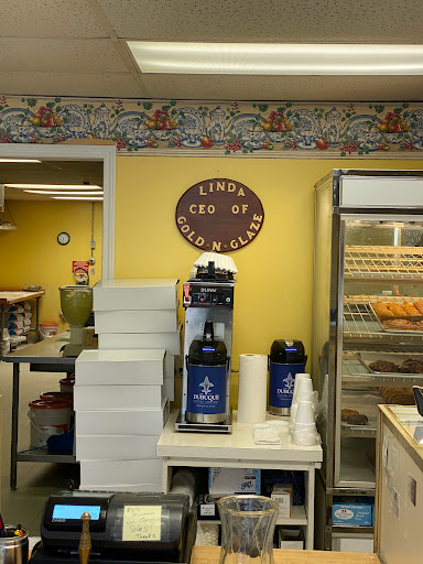Donut Shop «Gold-N-Glaze Donuts», reviews and photos, 2933 E Chestnut Expy, Springfield, MO 65802, USA