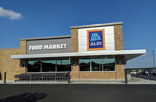 Supermarket «ALDI», reviews and photos, 1530 SW Arvonia Pl, Topeka, KS 66615, USA