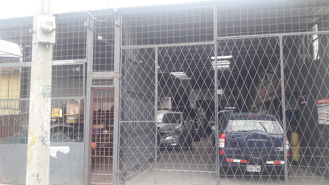 Opiniones de Tecnicentro Automotriz Crespo en Guayaquil - Taller de reparación de automóviles