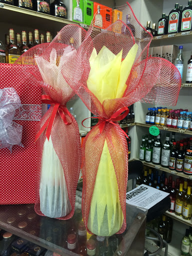 Liquor Store «Carhart Wines & Liquors», reviews and photos, 343 Mamaroneck Ave, White Plains, NY 10605, USA