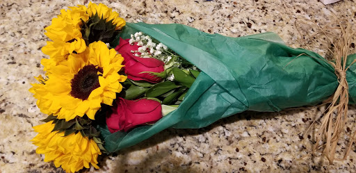 Florist «San Antonio Flower Co», reviews and photos, 7538 Broadway St, San Antonio, TX 78209, USA