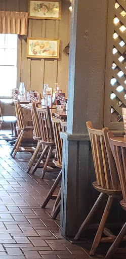 American Restaurant «Cracker Barrel Old Country Store», reviews and photos, 1824 W Lucas St, Florence, SC 29501, USA