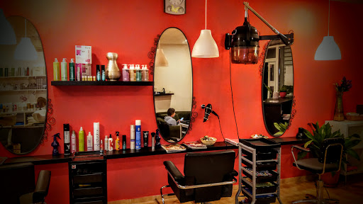 Tu PELU queria en Palomares del Río, Sevilla