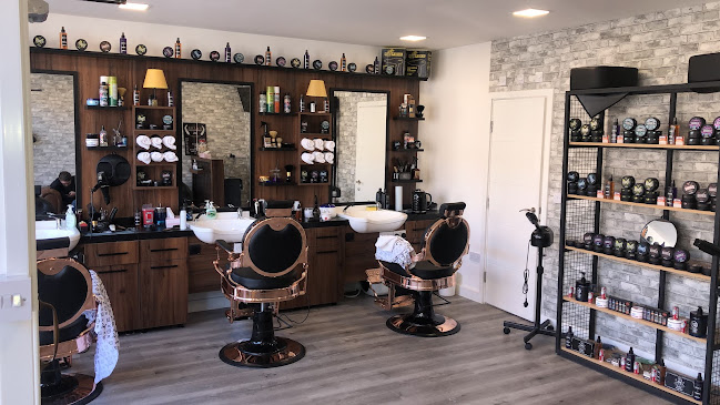 Razor barber(Traditional Turkish Barber) - Barber shop