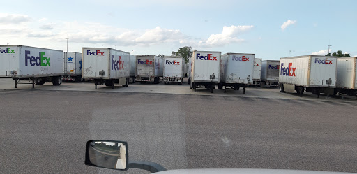 Mailing Service «FedEx Freight», reviews and photos, 1850 E Landstreet Rd, Orlando, FL 32824, USA
