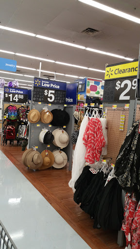 Discount Store «Walmart», reviews and photos, 3041 N Rainbow Blvd, Las Vegas, NV 89108, USA