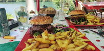 Hamburger du Restaurant Guinguette Merpuis Lac de Chambod à Serrières-sur-Ain - n°9