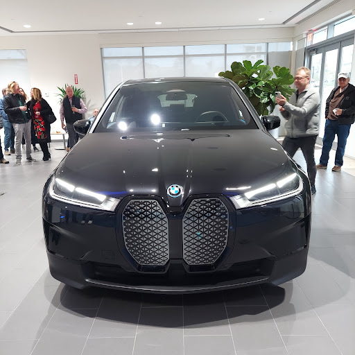 Car Dealer «BMW of Peabody», reviews and photos, 221 Andover St, Peabody, MA 01960, USA