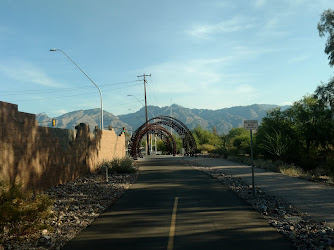 Morris K Udall Park and Recreation Center