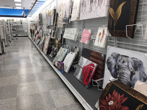 Clothing Store «Ross Dress for Less», reviews and photos, 1237 E Golf Rd, Schaumburg, IL 60173, USA