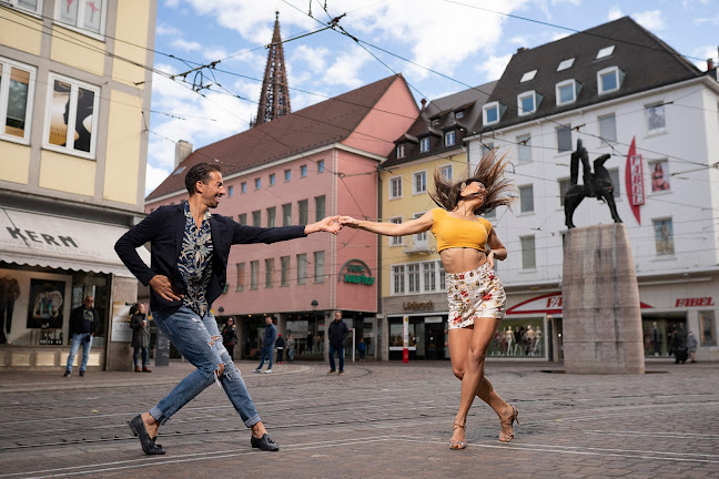 Rezensionen über AYA-die Tanzschule für Salsa Bachata Kizomba in Freiburg - Tanzschule