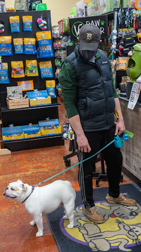 Pet Supply Store «Wags To Wiskers Pet Supplies», reviews and photos, 2423 W Stadium Blvd, Ann Arbor, MI 48103, USA