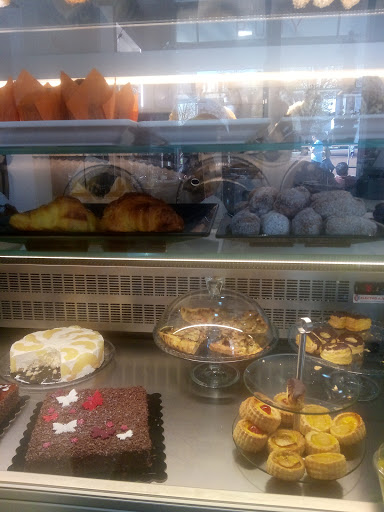 Pastelaria Doce Pimentinha no Vila Nova de Famalicão, Braga