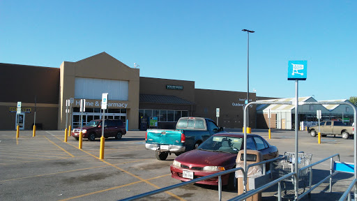 Department Store «Walmart Supercenter», reviews and photos, 109 22nd St, Hondo, TX 78861, USA
