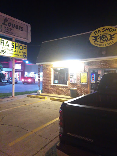 Tobacco Shop «Ra Shop #3 Baton Rouge», reviews and photos, 3275 Highland Rd, Baton Rouge, LA 70802, USA
