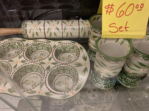 Thrift Store «JUNK 4 UR TRUNK THRIFT STORE», reviews and photos, 5494 New Jesup Hwy, Brunswick, GA 31523, USA