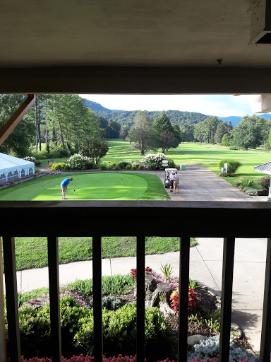 Hotel «Waynesville Inn Golf Resort and Spa», reviews and photos, 176 Country Club Dr, Waynesville, NC 28786, USA