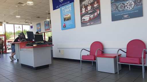 Tire Shop «Discount Tire Store - Hiram, GA», reviews and photos, 4909 Jimmy Lee Smith Pkwy, Hiram, GA 30141, USA