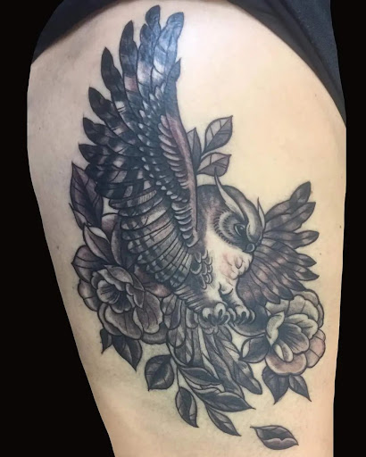 Tattoo Shop «Lady Luck Tattoo», reviews and photos, 211 S Main St, Canandaigua, NY 14424, USA