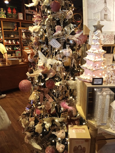 American Restaurant «Cracker Barrel Old Country Store», reviews and photos, 11000 Dixie Hwy, Louisville, KY 40272, USA