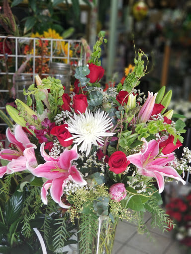 Florist «AAA Florist», reviews and photos, 1277 W 6th St, Corona, CA 92882, USA