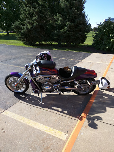 Harley-Davidson Dealer «Boardtracker Harley-Davidson», reviews and photos