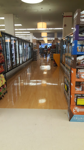 Grocery Store «Jewel-Osco», reviews and photos, 1660 Larkin Ave, Elgin, IL 60120, USA